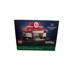 LEGO #40911 Mini Pokémon Center Insider Set: Brand New in Box